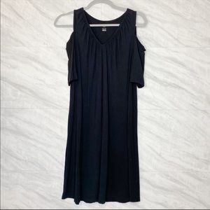 A Pea In The Pod Nursing black cold shoulder short sleeve maternity Dress